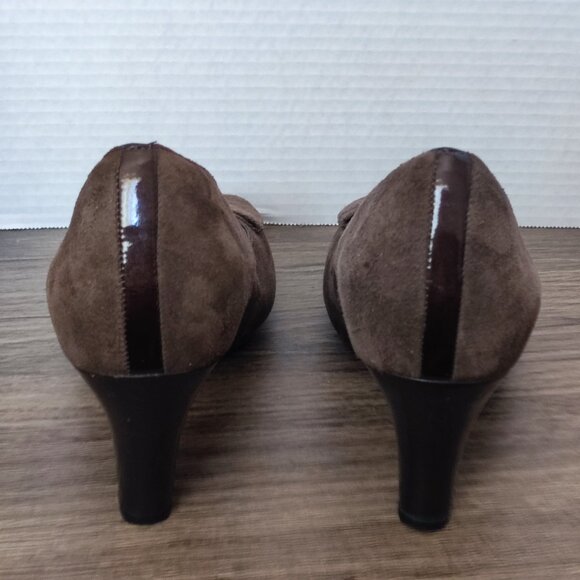 Clarks Artisan Bristol bow brown suede heel women's size 8.5 M - Picture 5 of 13